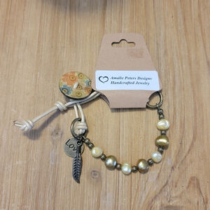 NEW Amalie Peters Genuine Pearl Gold Leather Beaded feather Boho Bracelet